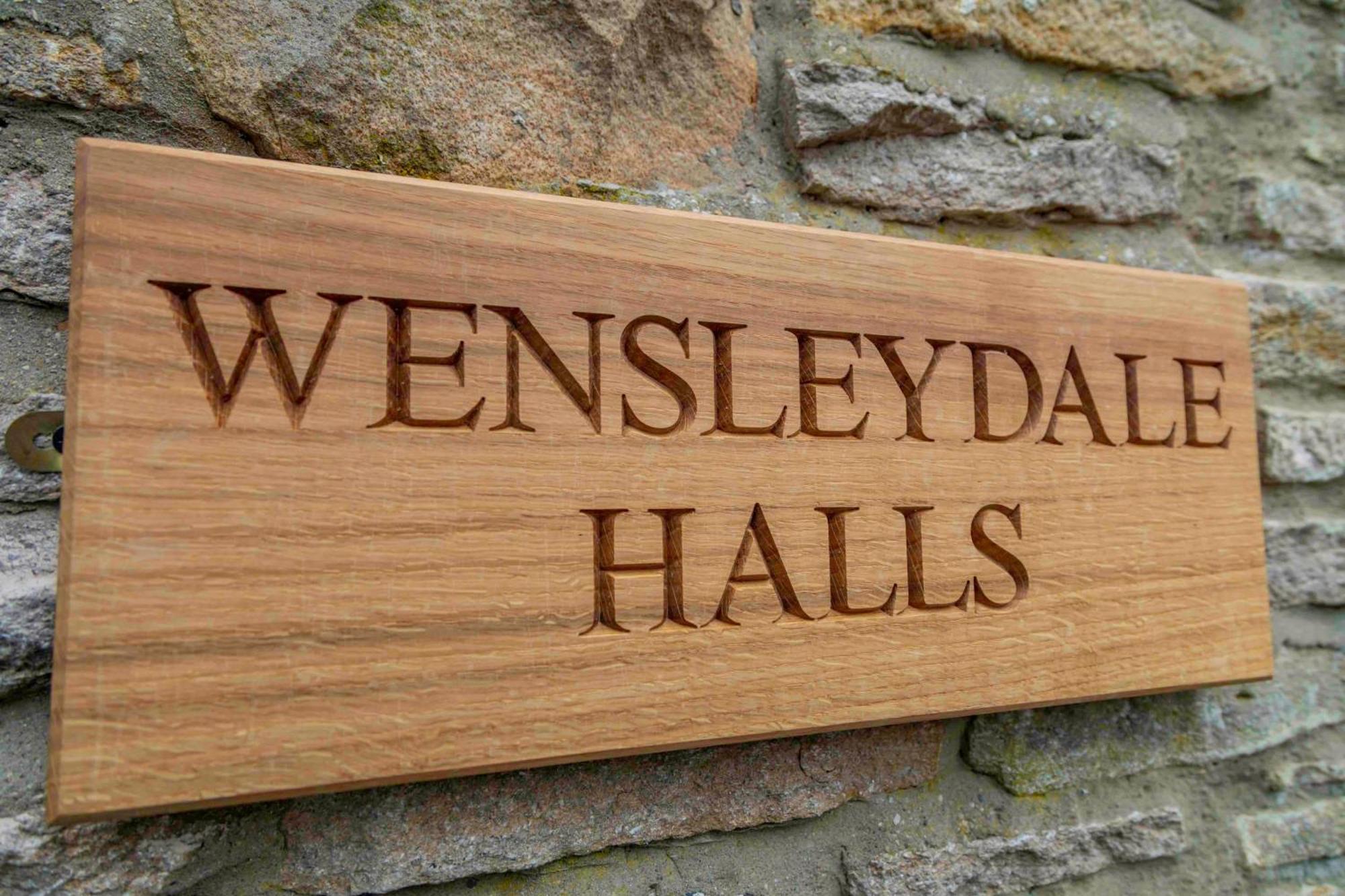 לייבורן Wensleydale Halls מראה חיצוני תמונה